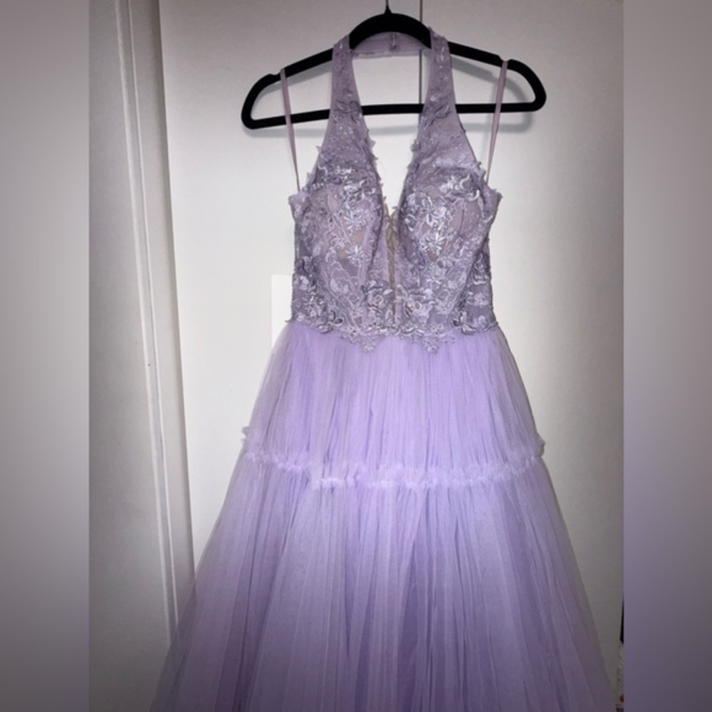 NWT | Mac Duggal Lilac Elegant Lavender Lace Dress Size 4